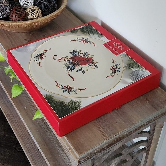 🕊️ Lenox Winter Greetings Cardinal Decorative Plate 13” – With Box - Picture 4 of 16